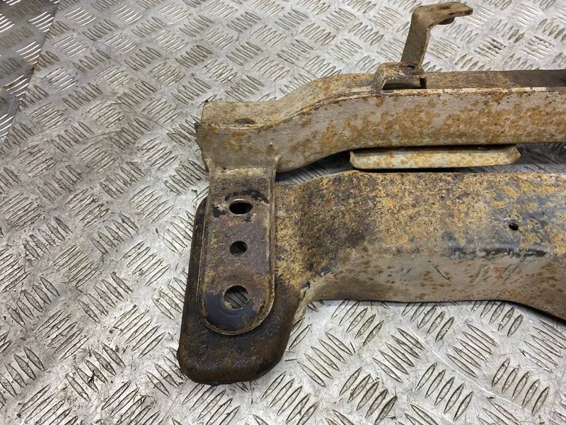 Балка телевизора нижняя Chery Very A13 ХЭТЧБЕК - миниатюра 6