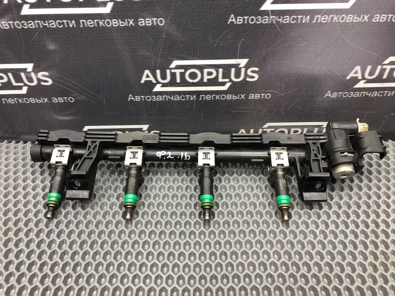Топливная рампа Ford Focus СЕДАН 1.6 HXDA - миниатюра 2