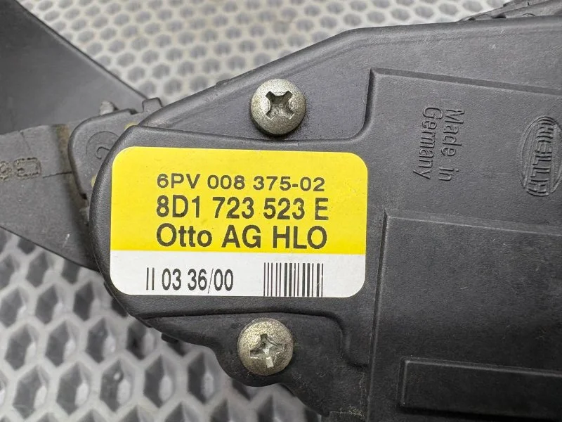 Электропедаль газа Audi A6 СЕДАН C5 2.4 APS - миниатюра 10