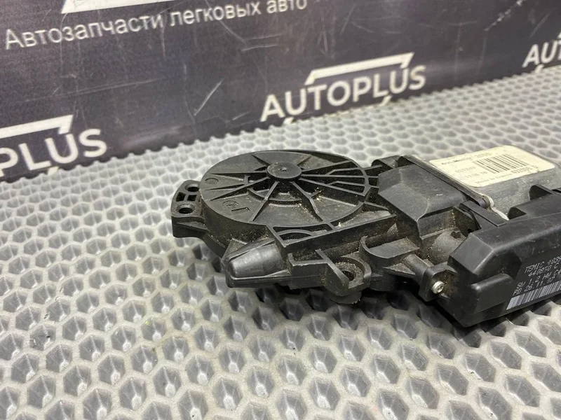 Моторчик стеклоподъемника передний левый Kia Ceed - миниатюра 7