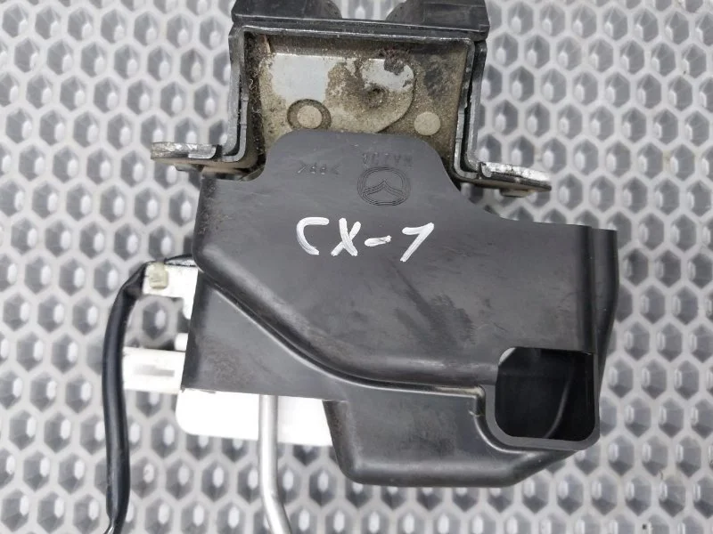 Замок багажника Mazda CX7 2.3 L3-VDT 2006-2009 - миниатюра 2