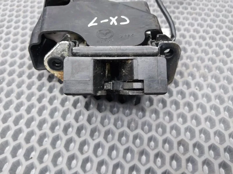 Замок багажника Mazda CX7 2.3 L3-VDT 2006-2009 - миниатюра 3