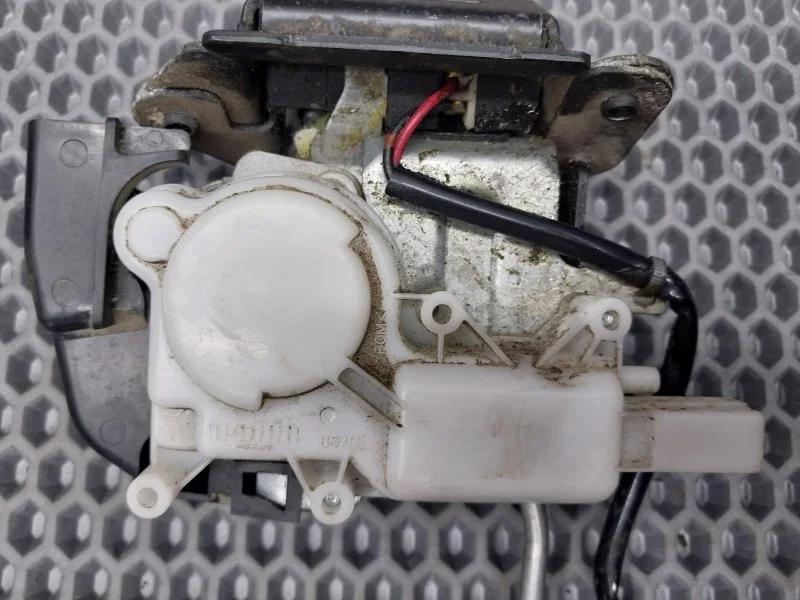 Замок багажника Mazda CX7 2.3 L3-VDT 2006-2009 - миниатюра 6