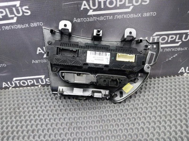 Блок управления климат-контролем Ford Focus - миниатюра 4