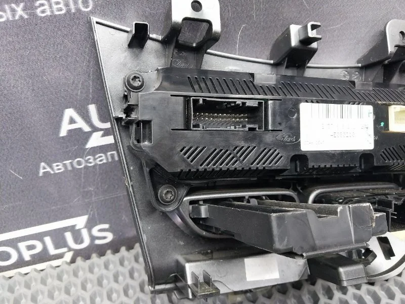 Блок управления климат-контролем Ford Focus - миниатюра 5