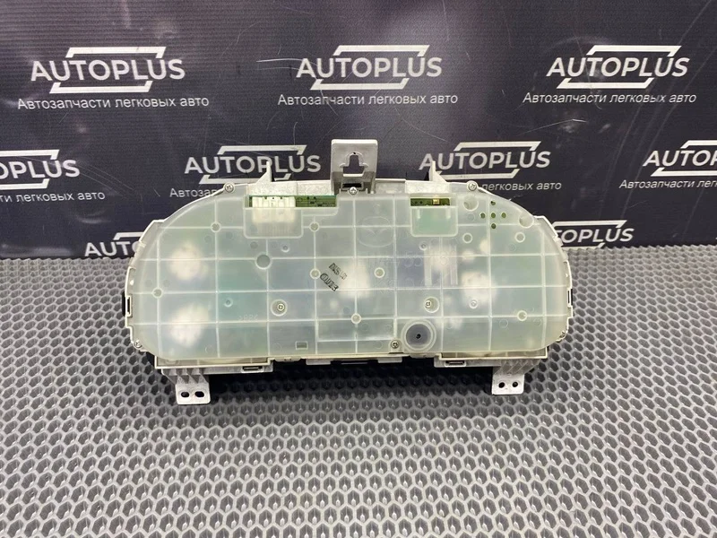Панель приборов Mazda CX7 2.3 L3-VDT 2006-2009 - миниатюра 7
