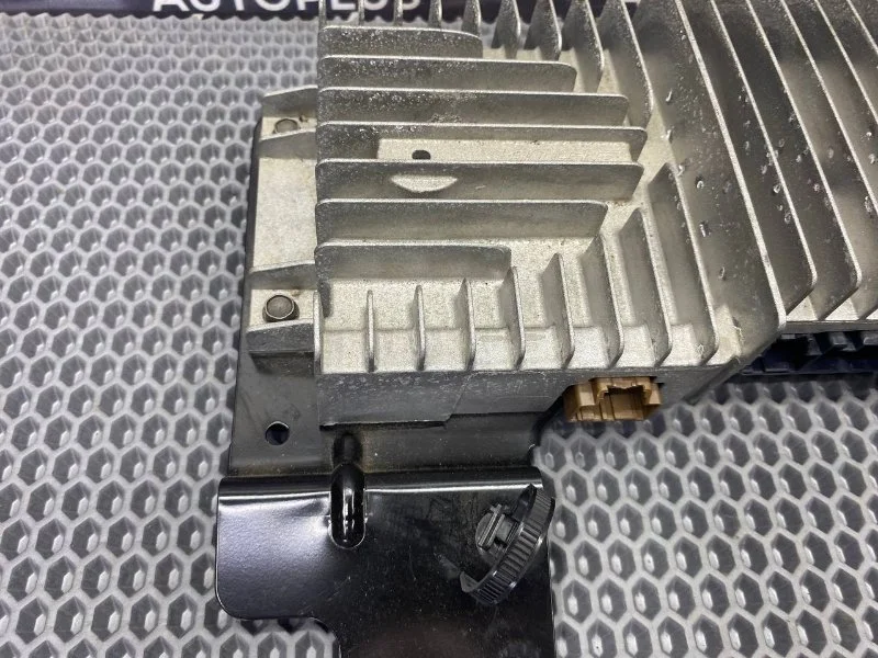 Усилитель звука Mazda CX7 2.3 L3-VDT 2006-2009 - миниатюра 5