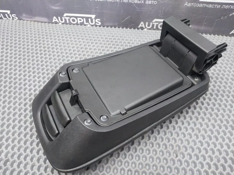 Подлокотник Kia Ceed ХЕТЧБЕК 1.6 G4FC 2006-2010 - миниатюра 9