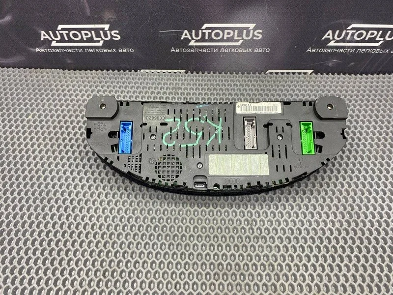 Панель приборов Audi A6 СЕДАН C5 2.4 APS - миниатюра 6