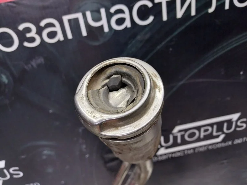 Топливная горловина Ford Focus ХЭТЧБЕК 1.6 IQDA - миниатюра 10