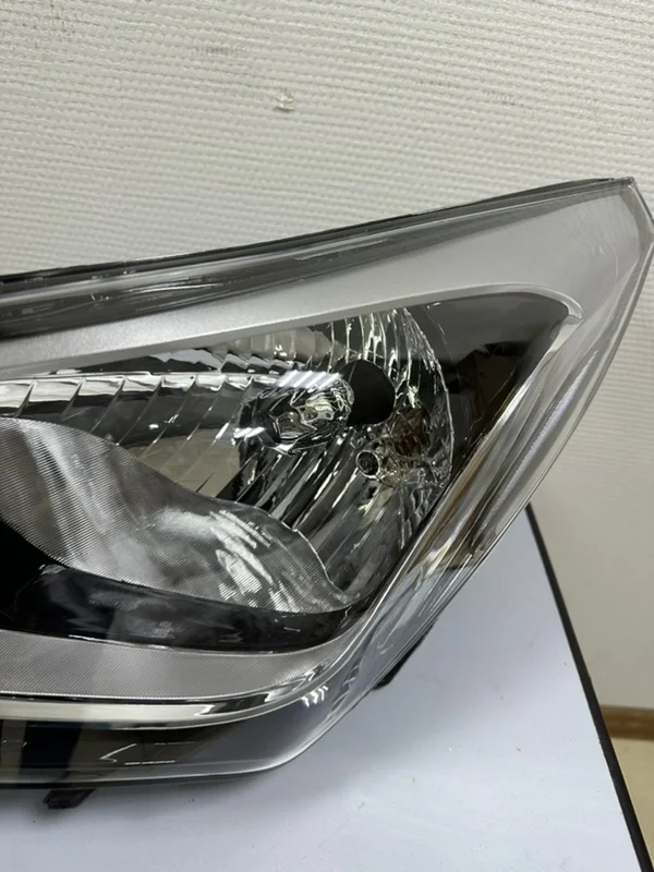 Фара галогеновая передняя правая Hyundai Solaris - миниатюра 2