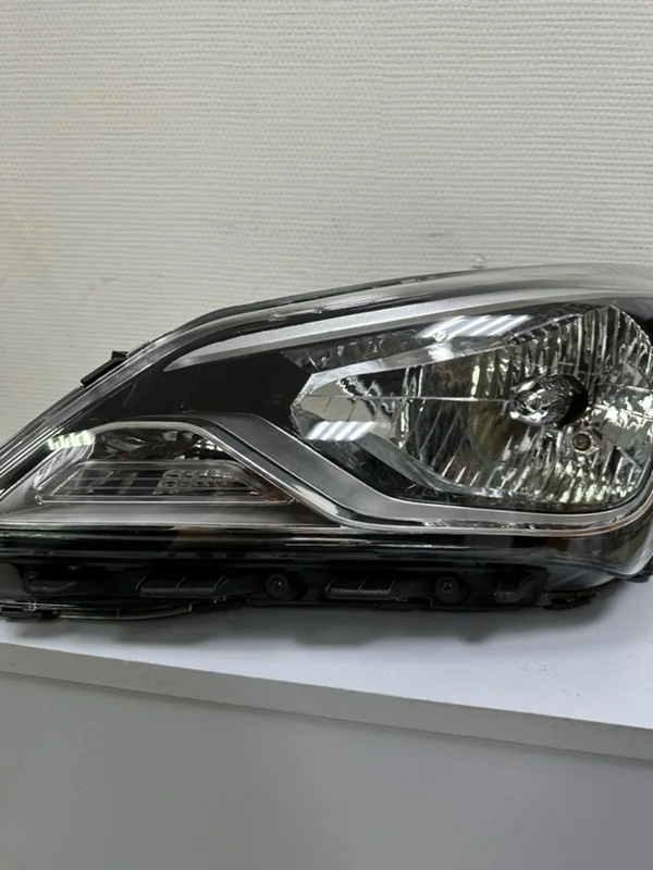 Фара галогеновая передняя правая Hyundai Solaris - миниатюра 7