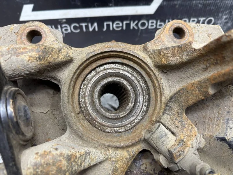 Поворотный кулак со ступицей передний правый Kia - миниатюра 5
