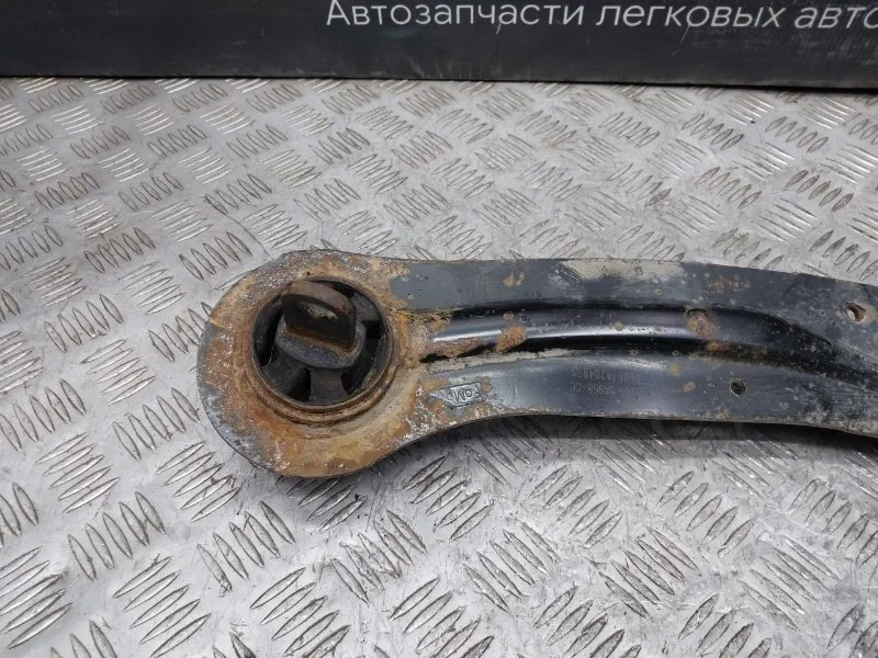Кулак со ступицей задний правый Ford Focus ХЭТЧБЕК - миниатюра 2