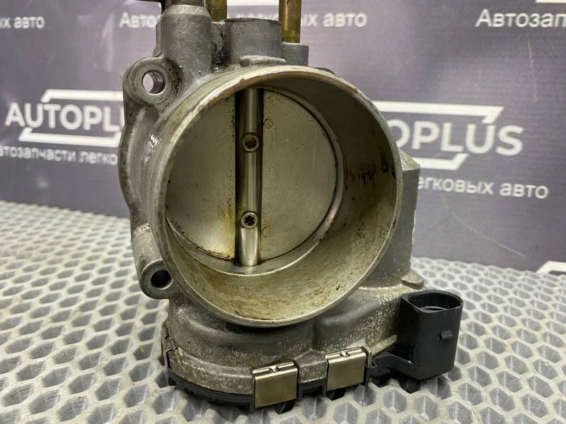 Дроссельная заслонка Audi A6 СЕДАН C5 2.4 APS - миниатюра 2
