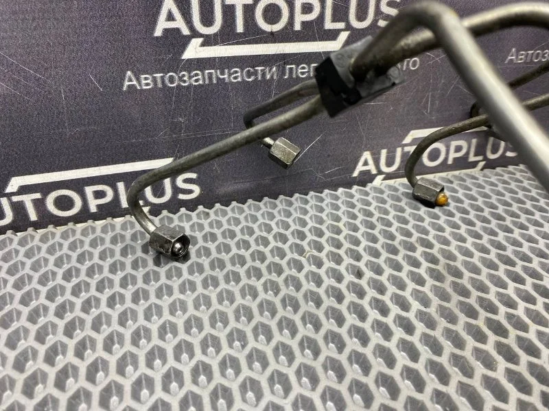 Топливная рампа Peugeot Partner 9HX 2009 - миниатюра 6