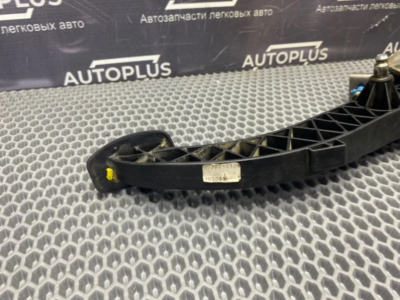 Педаль сцепления Renault Megane СЕДАН K4M812 2007 - миниатюра 10
