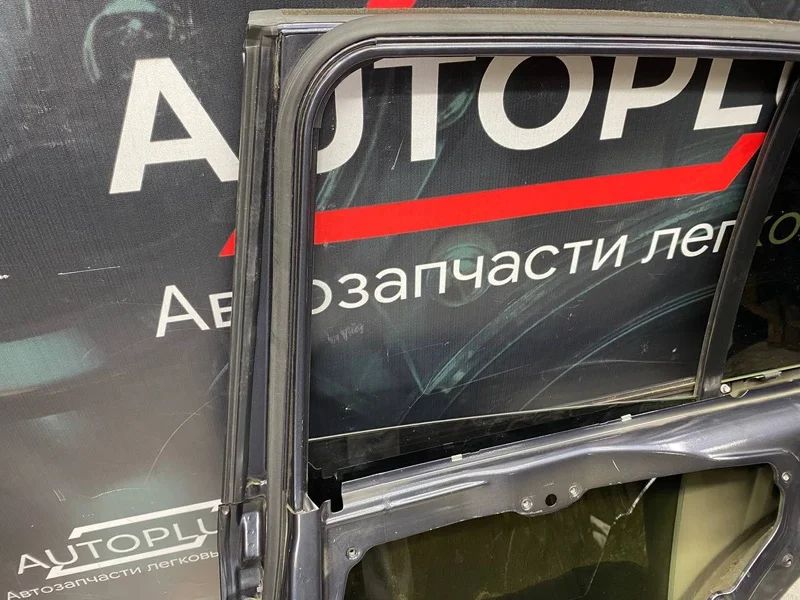 Дверь боковая задняя правая Ford Fusion УНИВЕРСАЛ - миниатюра 10