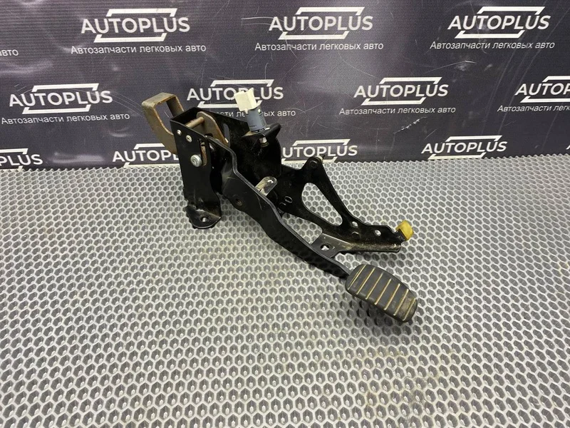 Педаль тормоза Renault Megane СЕДАН K4M812 2007 - изображение 1
