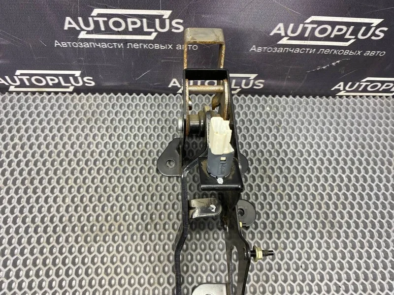 Педаль тормоза Renault Megane СЕДАН K4M812 2007 - миниатюра 4