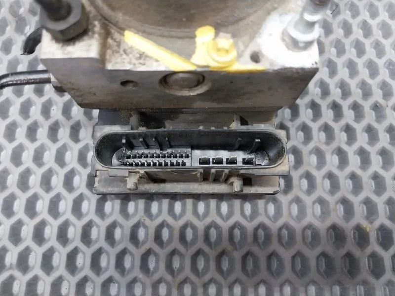 Блок ABS Kia Ceed ХЕТЧБЕК 1.6 G4FC 2006-2010 - миниатюра 7