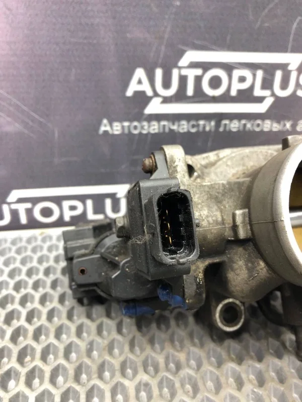 Дроссельная заслонка Hyundai Accent СЕДАН 1.5 G4EC - миниатюра 3