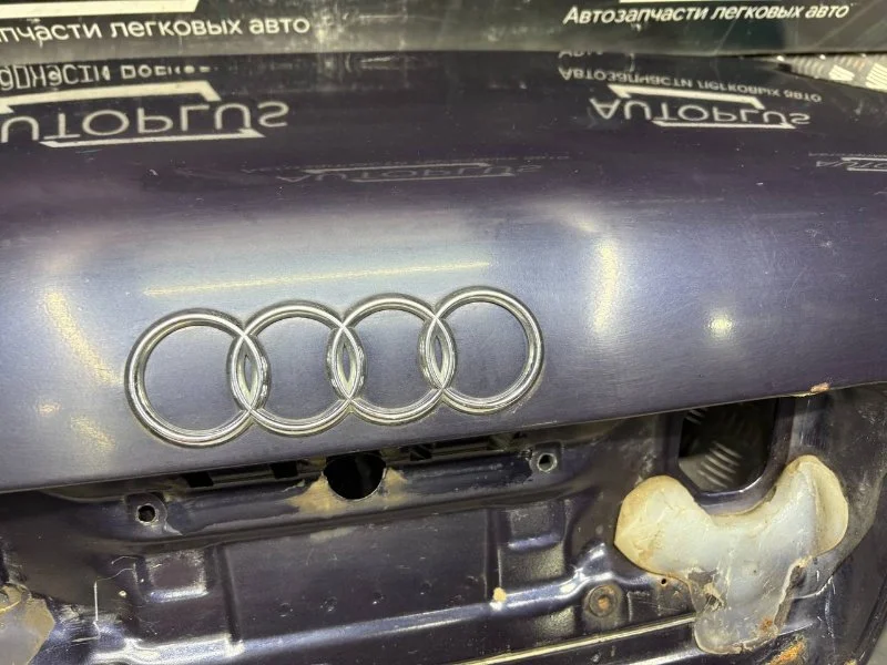 Крышка багажника Audi A6 СЕДАН C5 2.4 APS - миниатюра 3