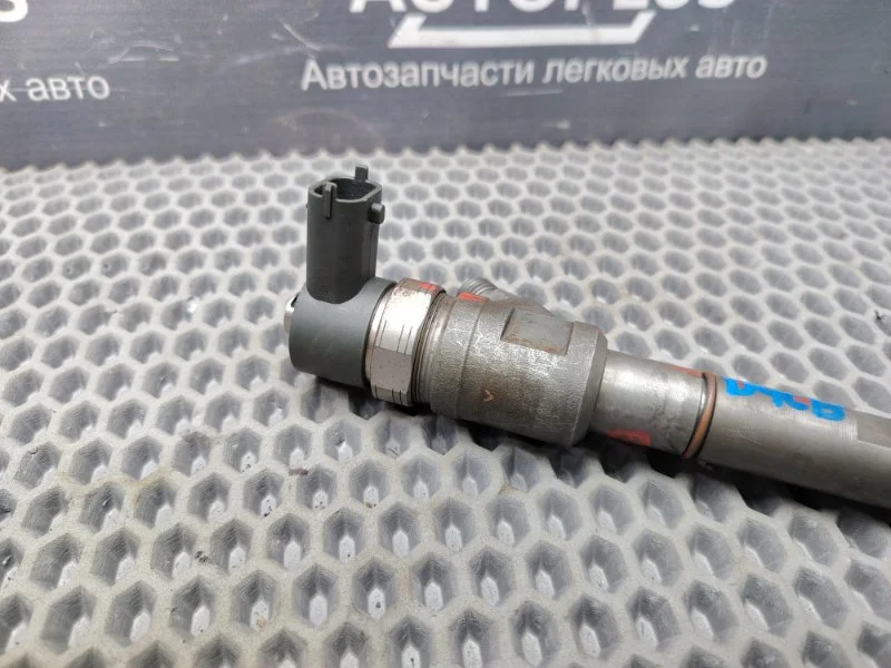 Форсунка топливная Kia Sorento ВНЕДОРОЖНИК D4CB - миниатюра 4