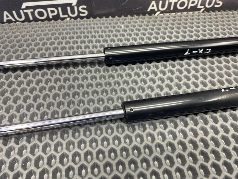 Амортизатор крышки багажника Mazda CX7 2.3 L3-VDT - миниатюра 3