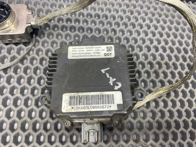 Блок розжига ксенона правый Mazda CX7 2.3 L3-VDT - миниатюра 3