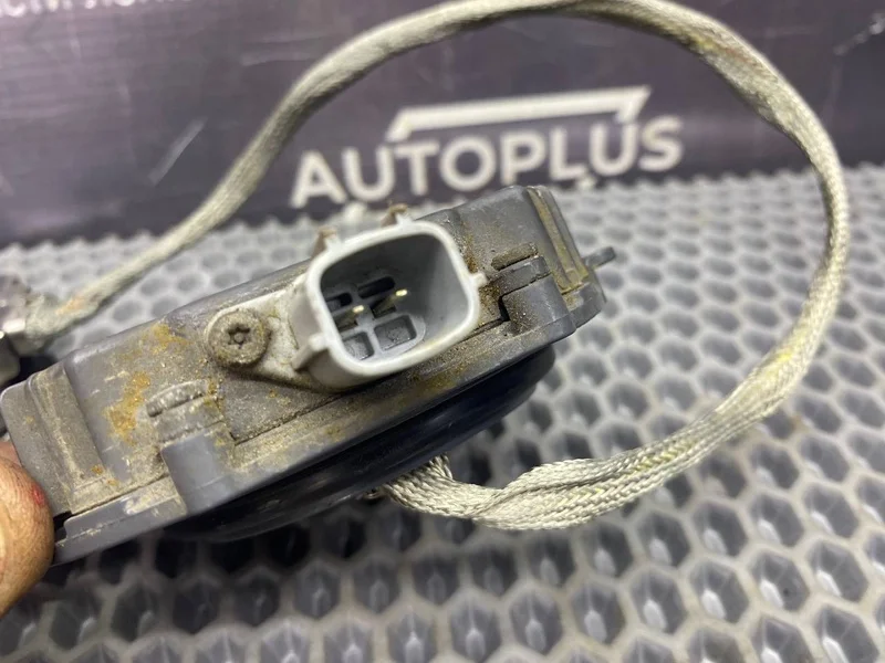 Блок розжига ксенона правый Mazda CX7 2.3 L3-VDT - миниатюра 6