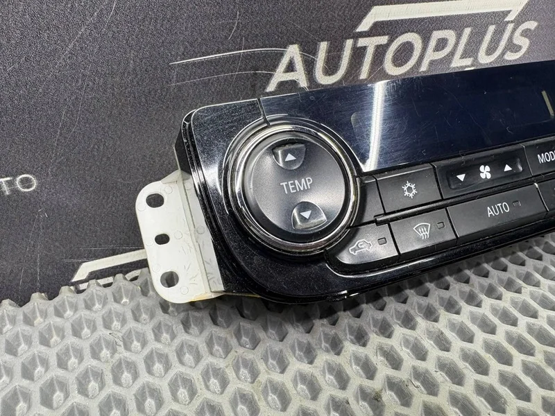 Блок управления климат-контролем Mitsubishi - миниатюра 2