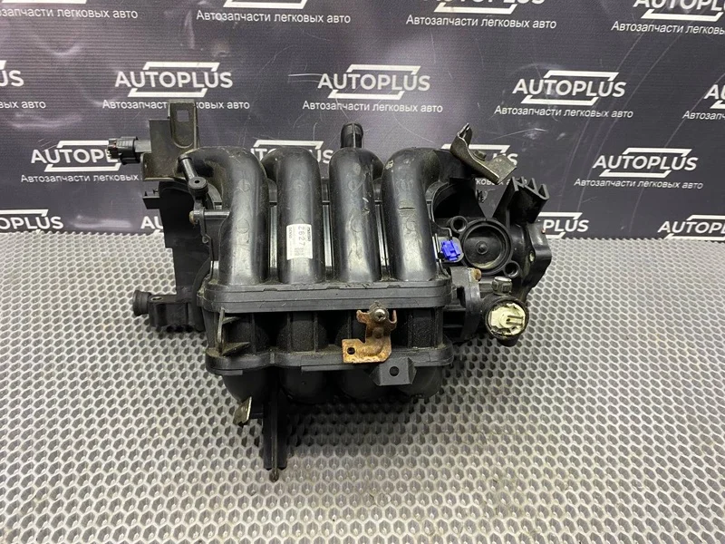 Впускной коллектор Mazda 3 СЕДАН 1.6 Z6 2008 - миниатюра 6