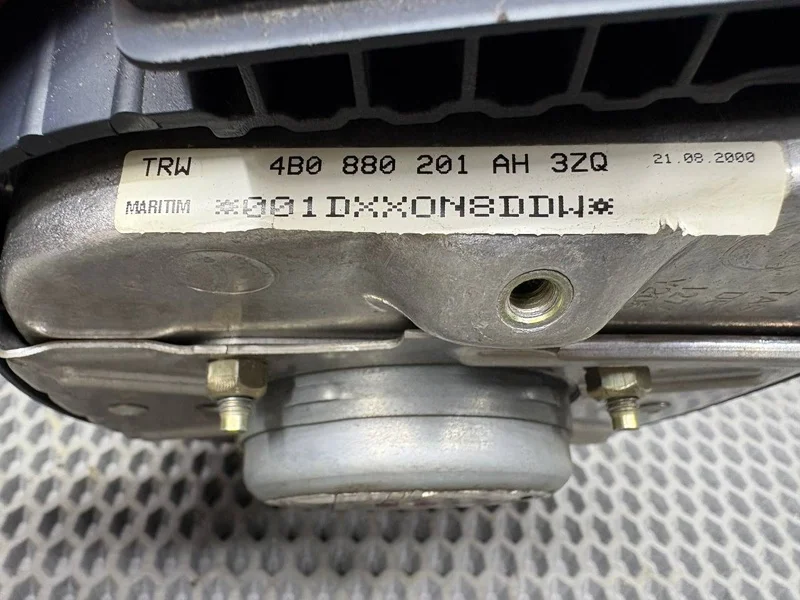 Подушка в руль Audi A6 СЕДАН C5 2.4 APS - миниатюра 10