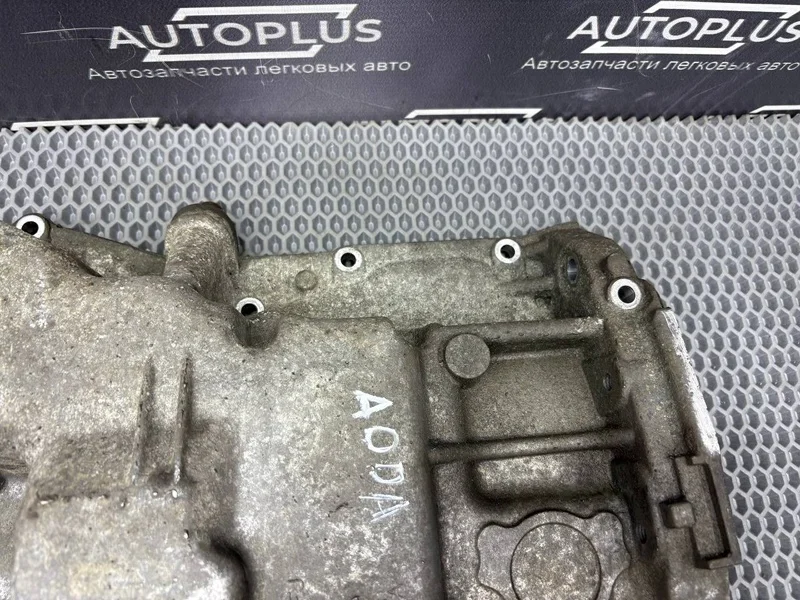 Поддон двигателя Ford Focus СЕДАН 2.0 AODA 2008 - миниатюра 6