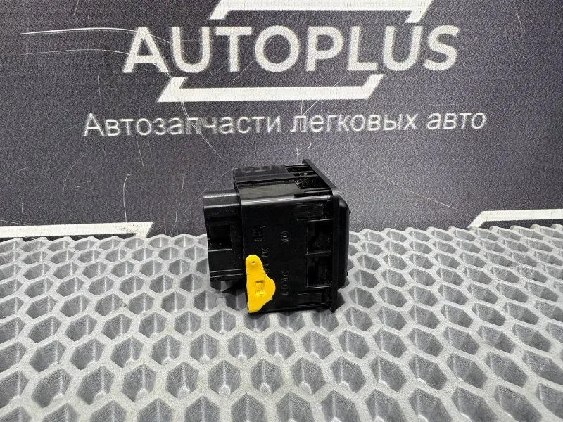 Кнопка обогрева сидений Mitsubishi Outlander 3 - миниатюра 3