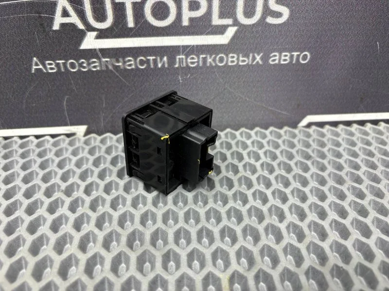 Кнопка обогрева сидений Mitsubishi Outlander 3 - миниатюра 4