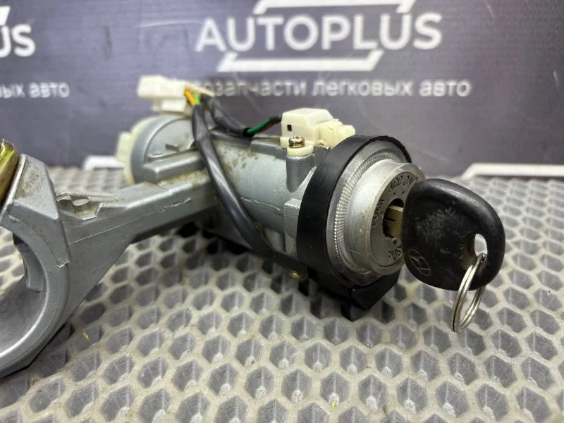 Замок зажигания с ключом Hyundai Avante ЛИФТБЭК - миниатюра 3