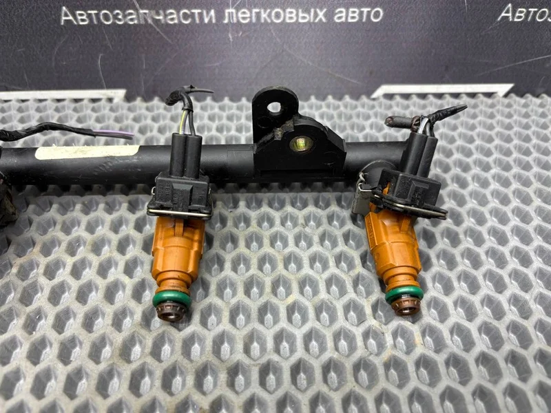 Топливная рампа Ford Focus СЕДАН 1.6 CDDA 2003 - миниатюра 2
