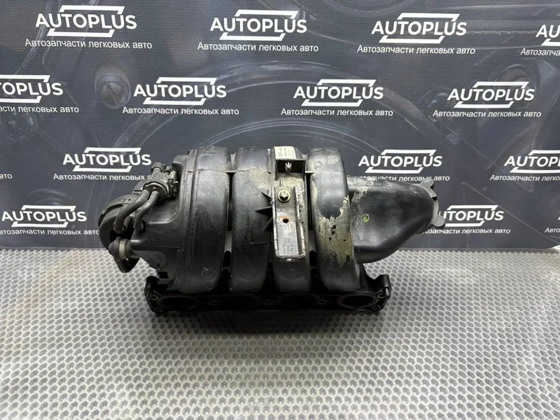 Впускной коллектор Opel Vectra C СЕДАН Z18XER 2008 - миниатюра 3