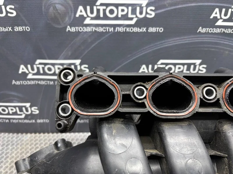 Впускной коллектор Opel Vectra C СЕДАН Z18XER 2008 - миниатюра 7