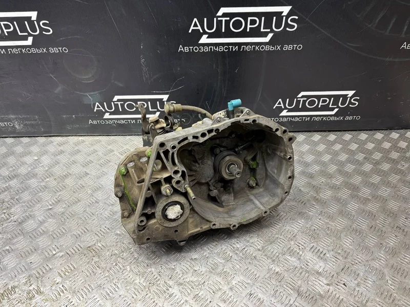 МКПП Renault Megane СЕДАН 1.4 K4J 730 2005 - изображение 1