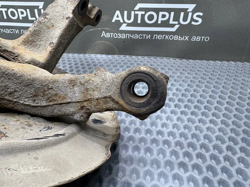 Поворотный кулак со ступицей передний правый - миниатюра 8