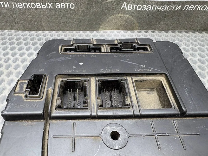 Блок комфорта Renault Megane СЕДАН K4MW761 2005 - миниатюра 4