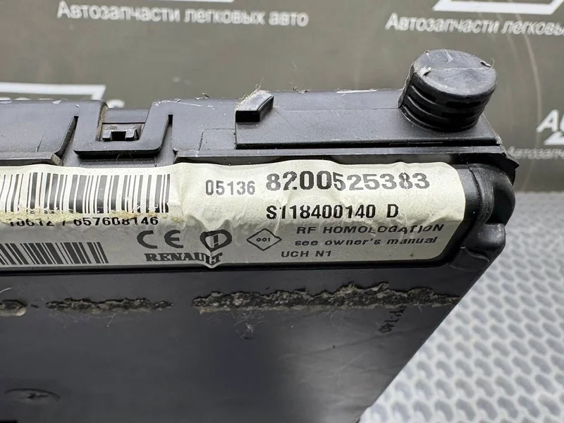 Блок комфорта Renault Megane СЕДАН K4MW761 2005 - миниатюра 8