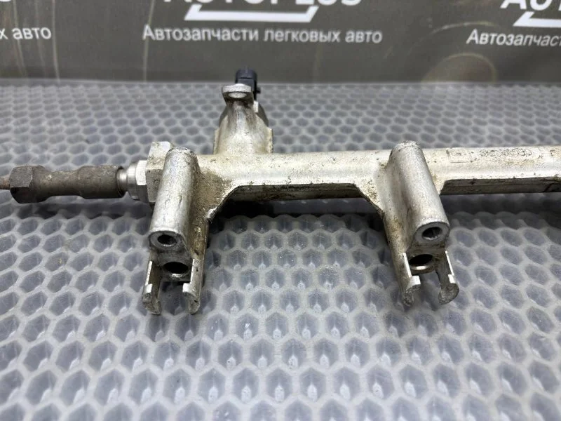 Топливная рампа Opel Vectra C СЕДАН Z22YH 2007 - миниатюра 2