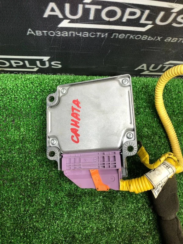 Блок управления AIR BAG Hyundai Sonata EF G4JS 2.4 - миниатюра 2