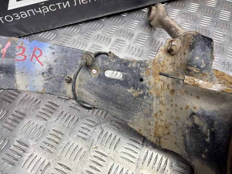 Рычаг продольный задний правый Ford Focus СЕДАН - миниатюра 5