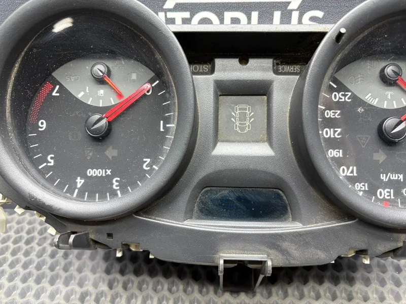 Панель приборов Renault Megane СЕДАН K4MW761 2005 - миниатюра 3