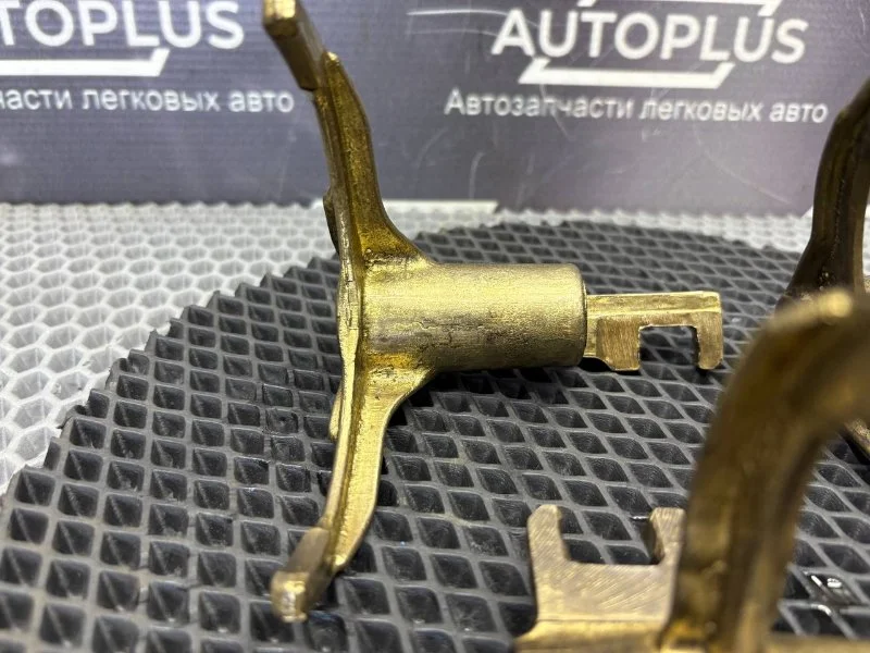 Вилка МКПП Ford Transit ФУРГОН 2.0 D3FA - миниатюра 6